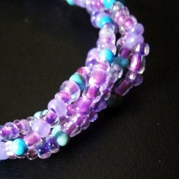 Lilac Lavender Turquoise! Upbeat Multi Colored Shell Bracelet + Earring Set - Picture 13 of 15